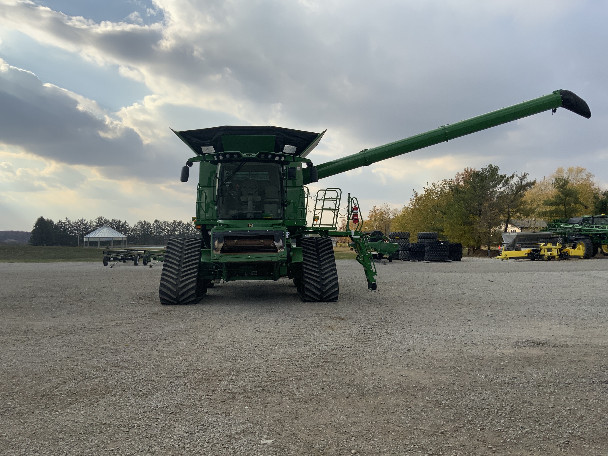 2024 John Deere S780 Image 10