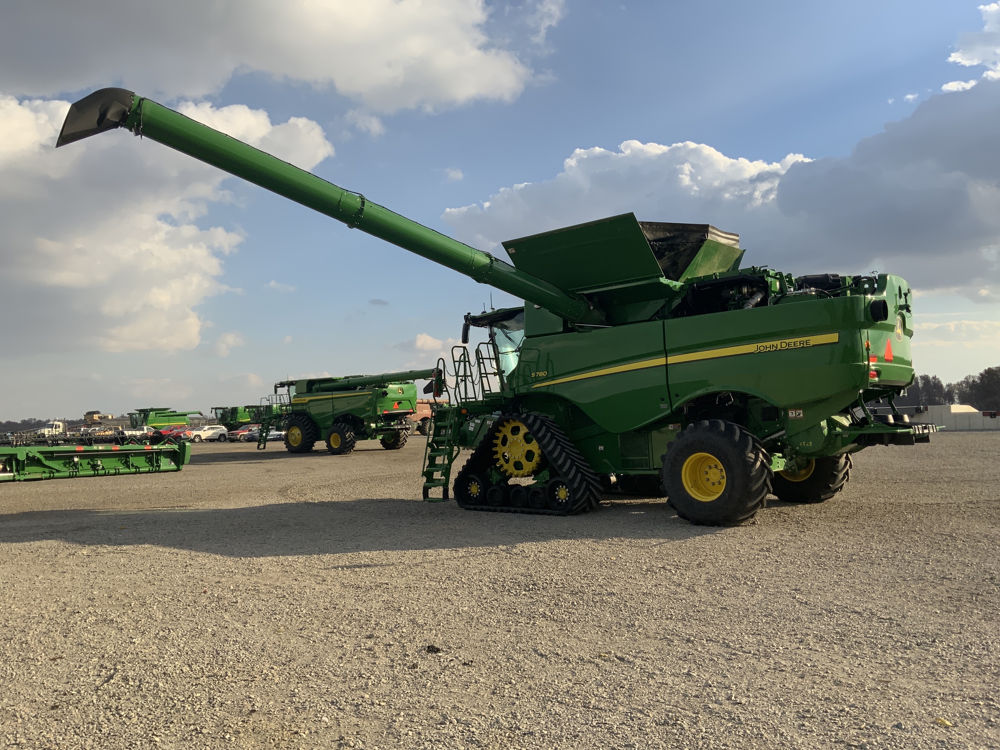 2024 John Deere S780 Image 15