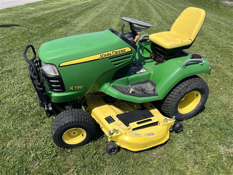 2006 John Deere X720 Image 1