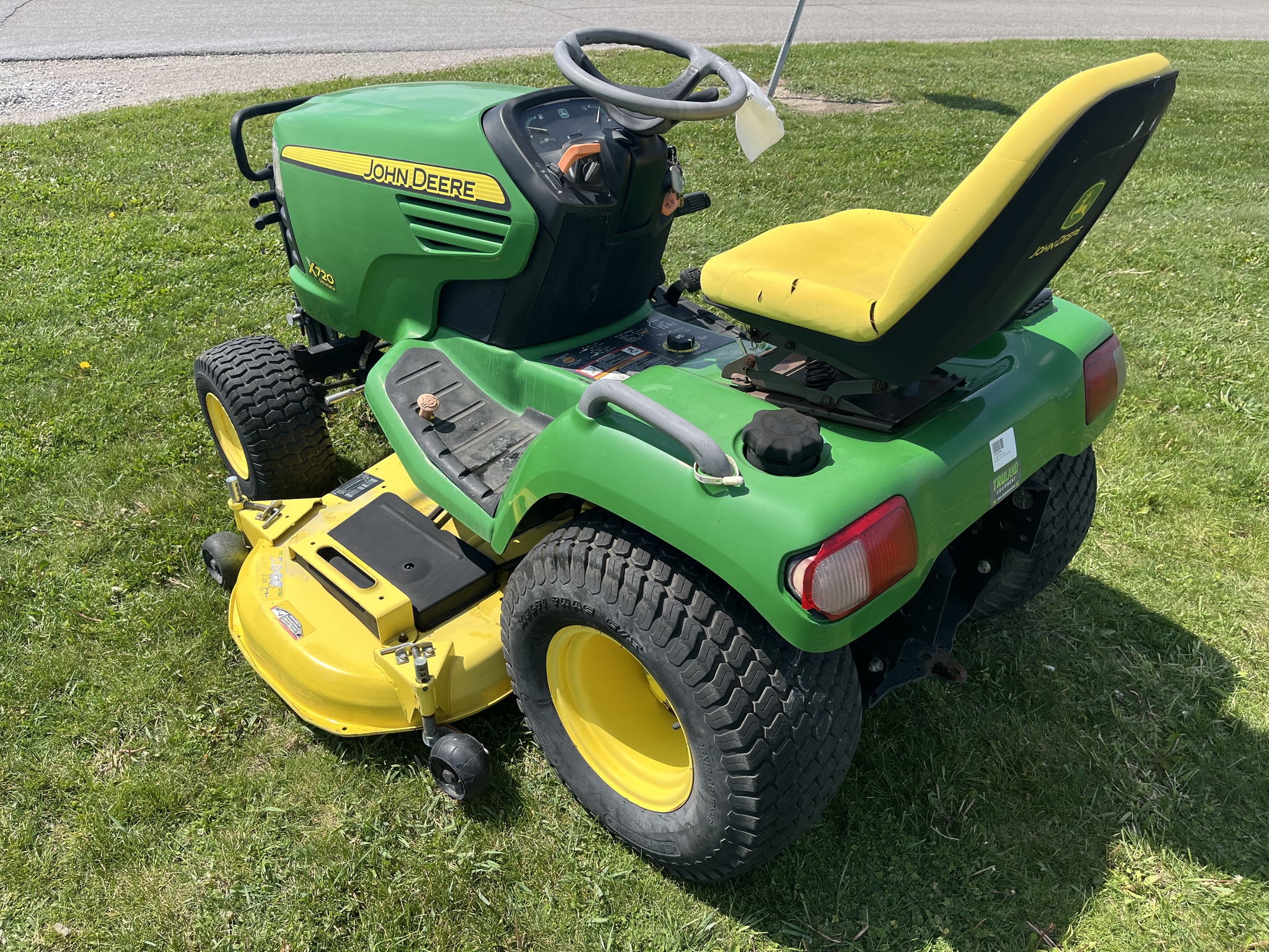 2006 John Deere X720 Image 7