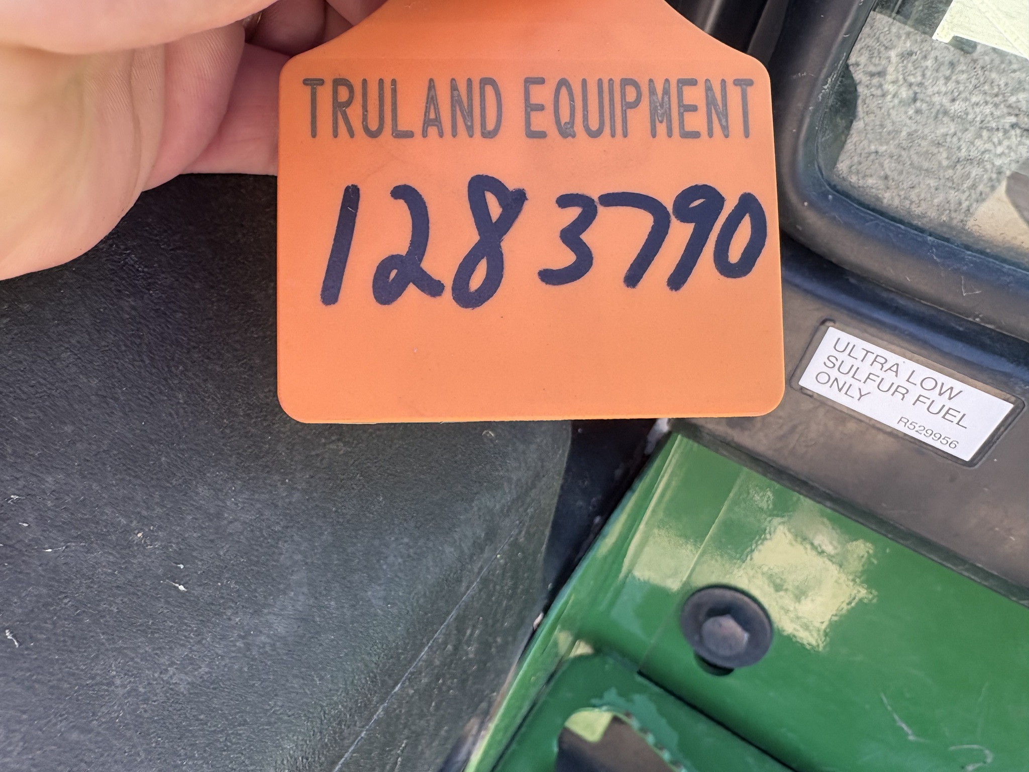 2022 John Deere 6120M Image 24