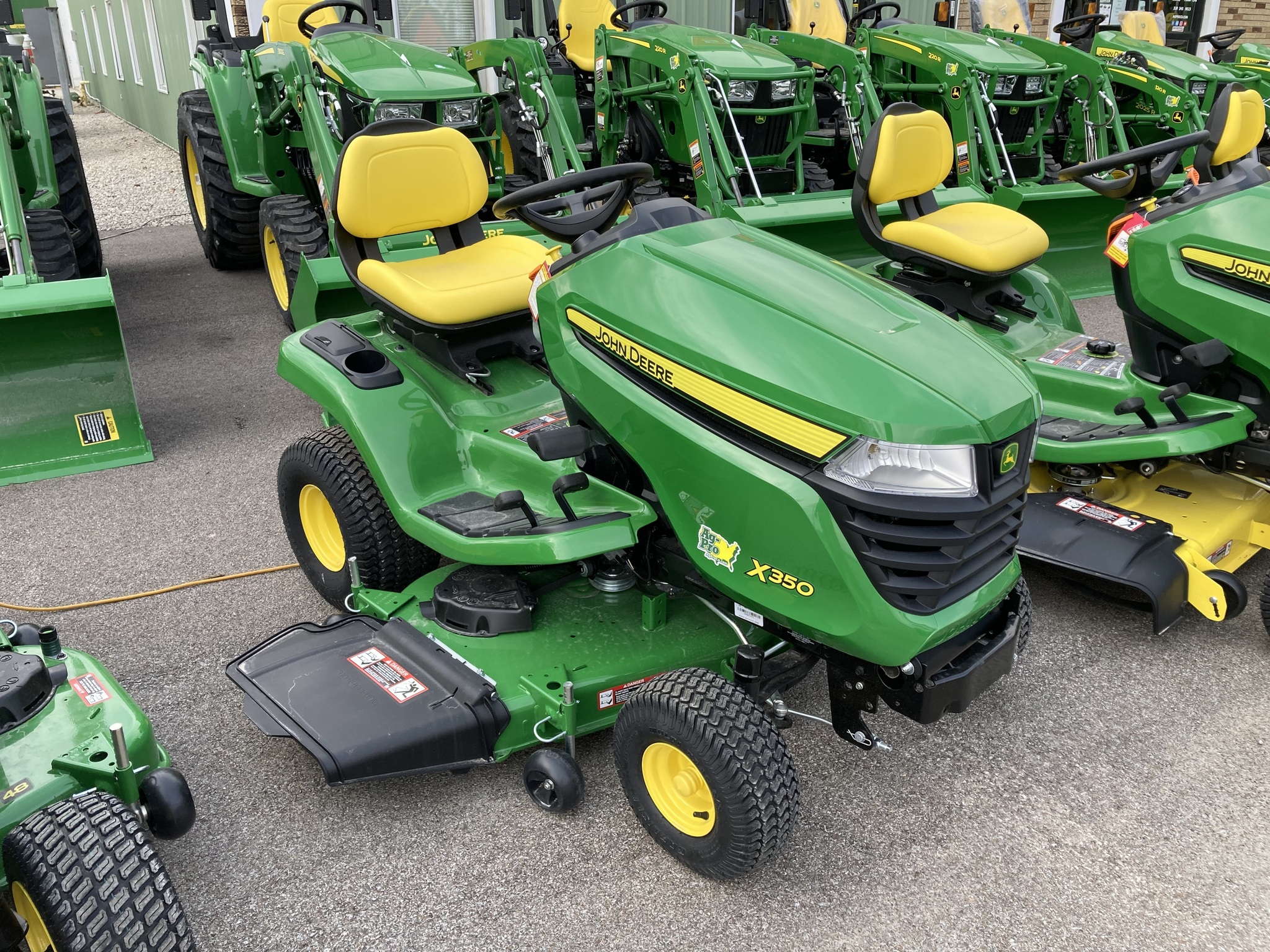 2025 John Deere X350 Image 1