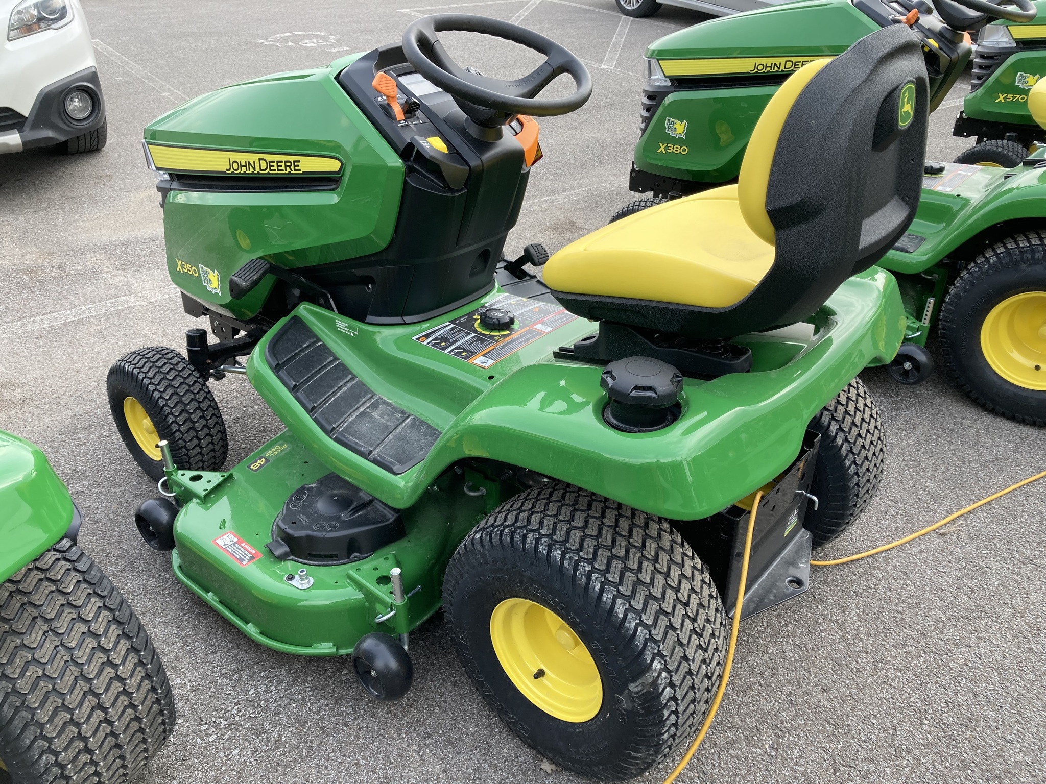 2025 John Deere X350 Image 5