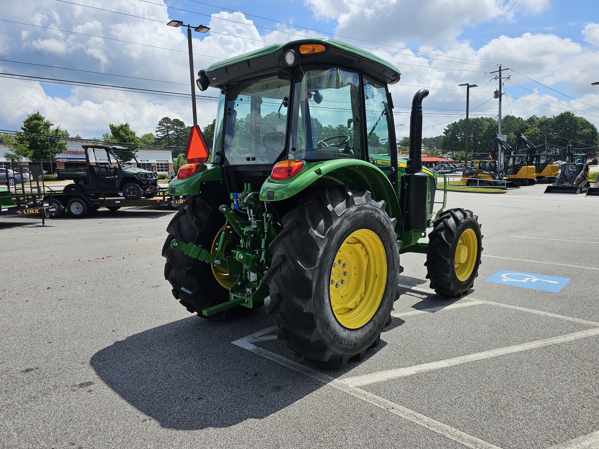2024 John Deere 5090E Image 8