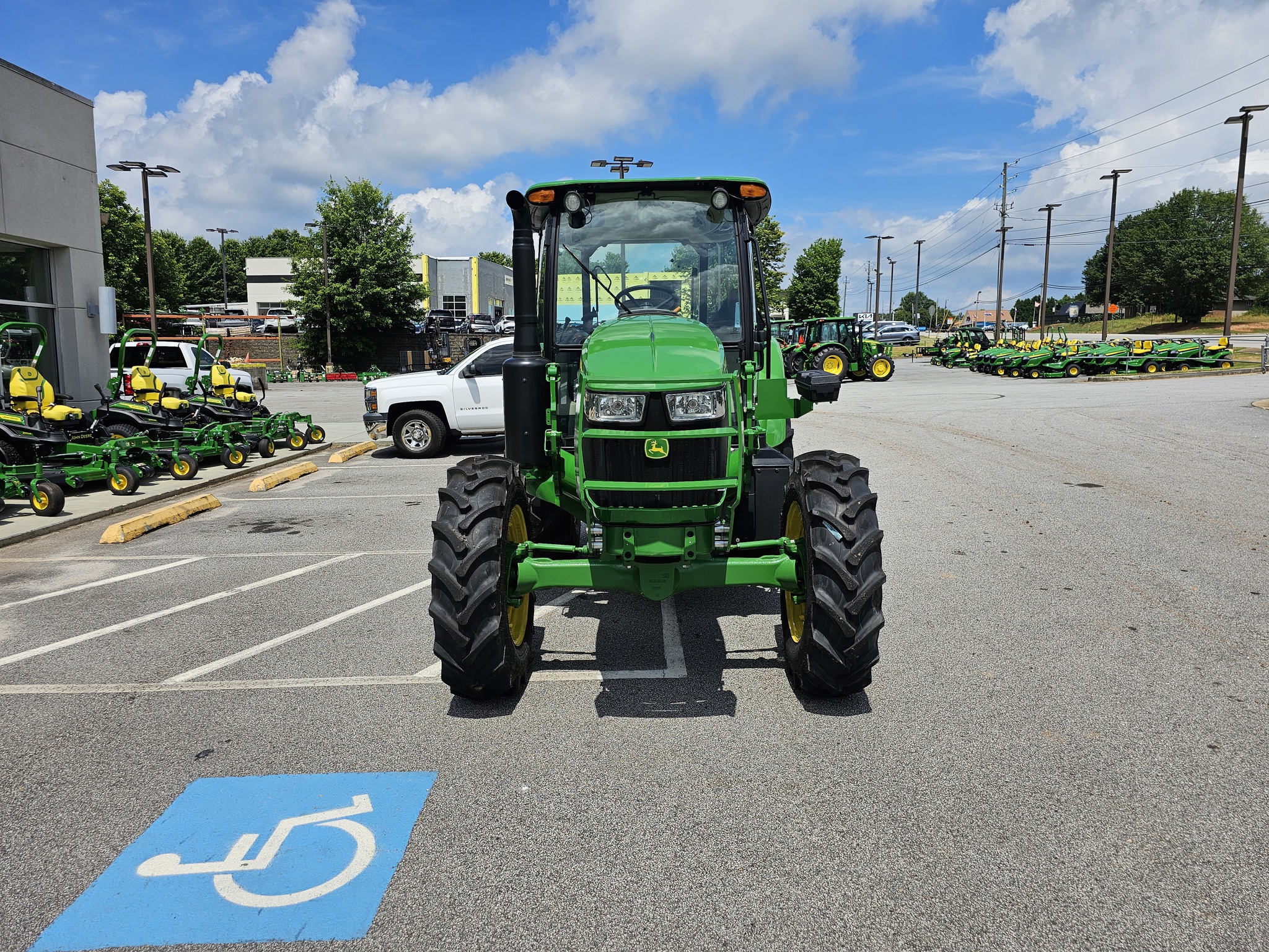 2024 John Deere 5090E Image 2