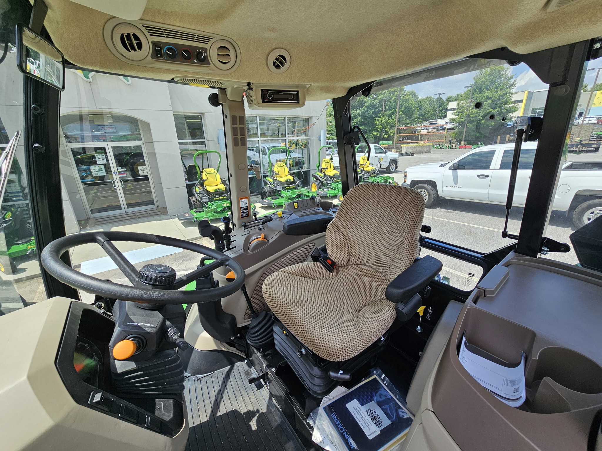 2024 John Deere 5090E Image 10