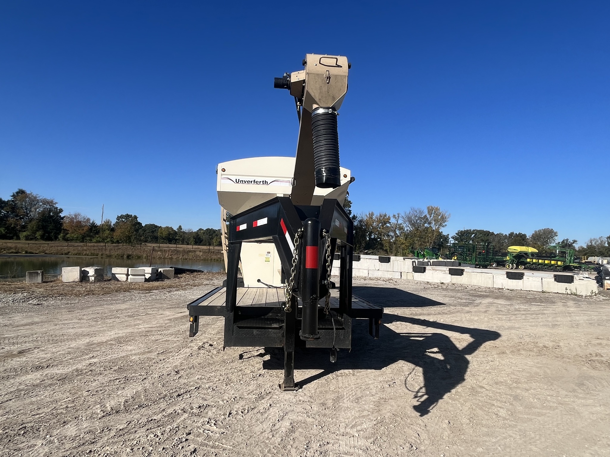  2017 Unverferth 3755XL at Heritage Tractor in Pittsburg, KS