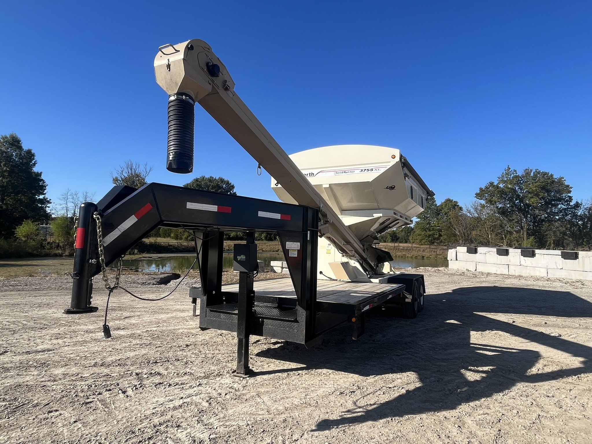  2017 Unverferth 3755XL at Heritage Tractor in Pittsburg, KS