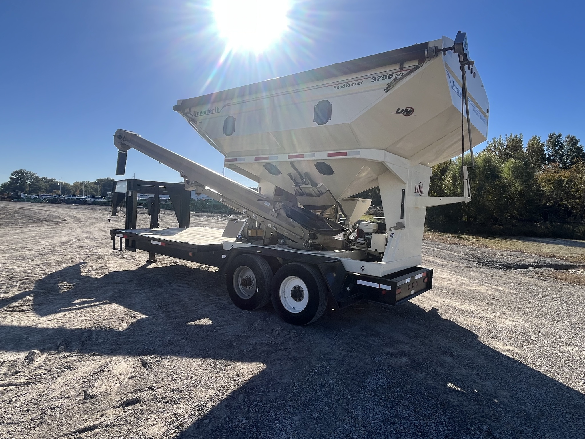  2017 Unverferth 3755XL at Heritage Tractor in Pittsburg, KS