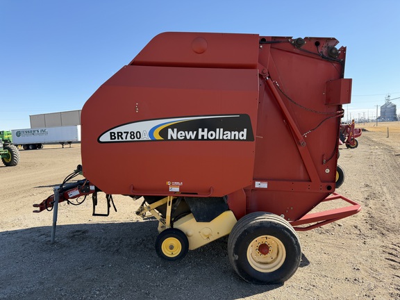 2006 New Holland BR780A - Photo6