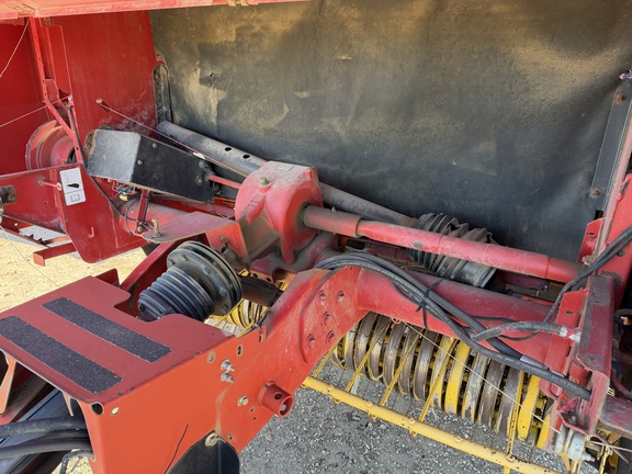 2006 New Holland BR780A - Photo17