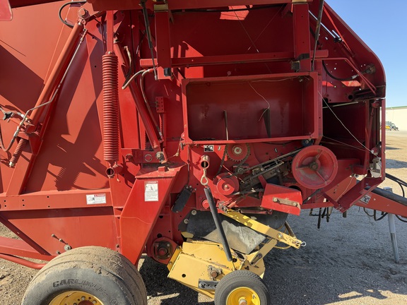 2006 New Holland BR780A - Photo24