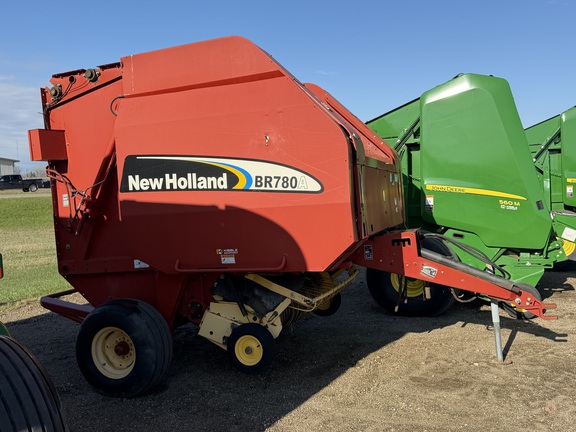 2006 New Holland BR780A - Photo2