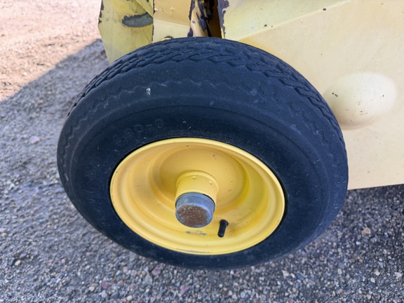 2006 New Holland BR780A - Photo10
