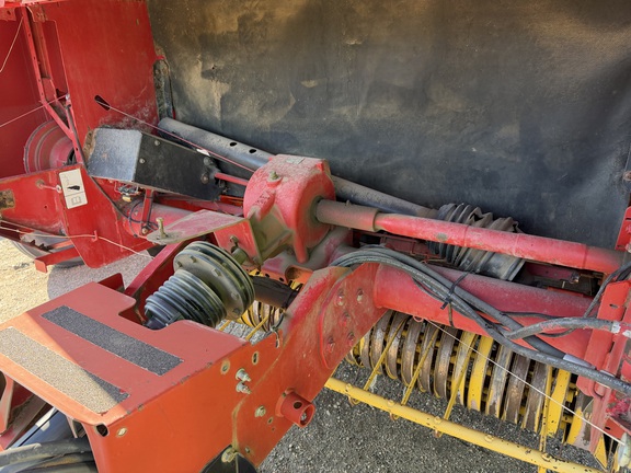 2006 New Holland BR780A - Photo16