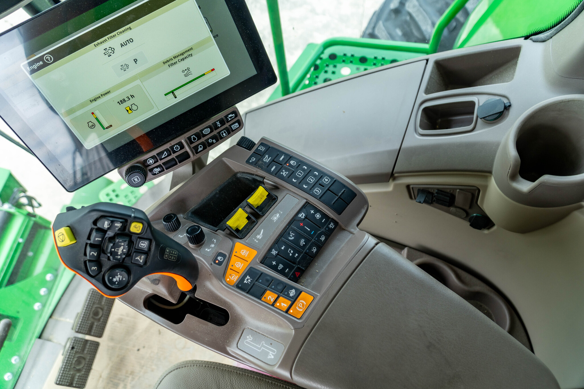 Used 2024 John Deere S780 Combines at Koenig Equipment in Anna, OH - PhotoXL42