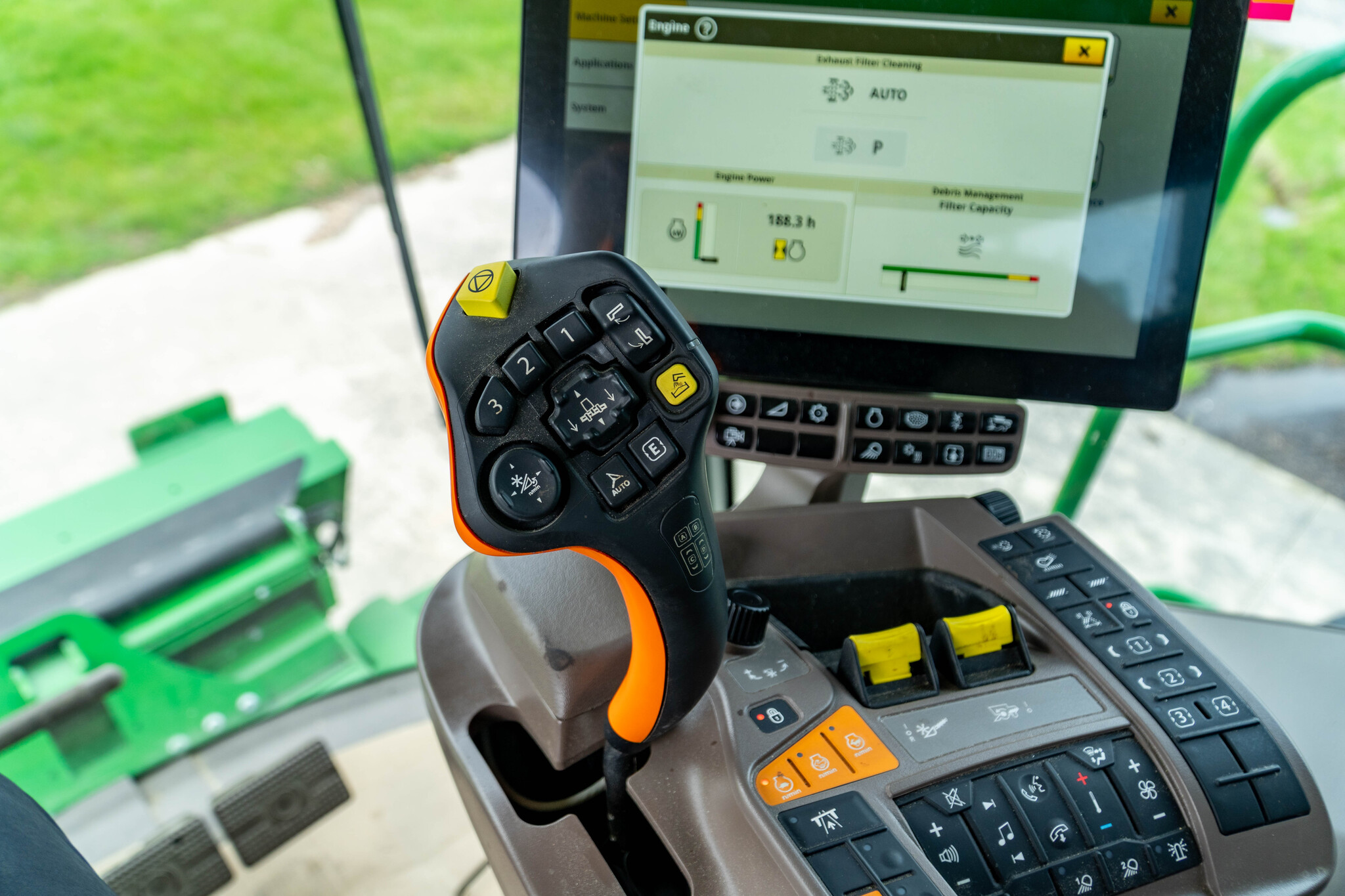 Used 2024 John Deere S780 Combines at Koenig Equipment in Anna, OH - PhotoXL44