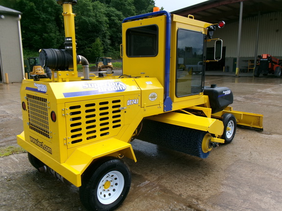 2024 Superior Broom DT74J