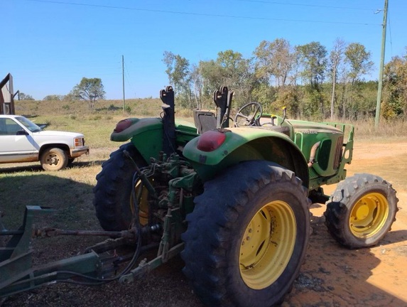 2007 John Deere 6215 Photo 3