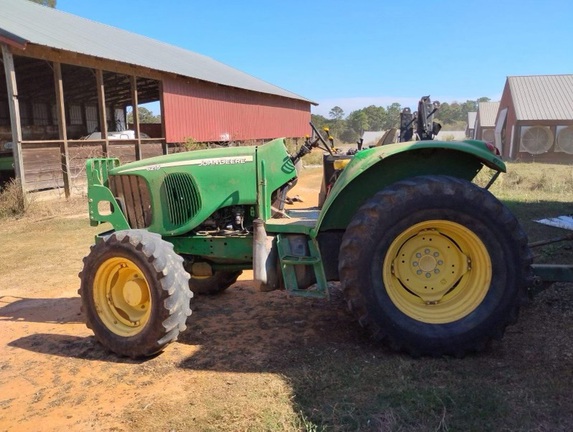 2007 John Deere 6215 Photo 4