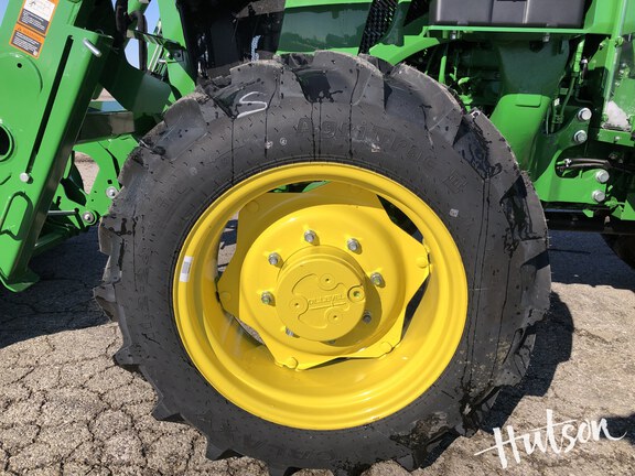Photo of 2024 John Deere 5075E