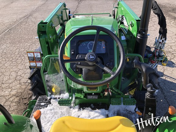 Photo of 2024 John Deere 5075E
