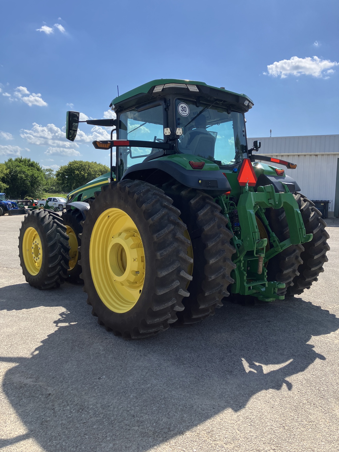 2024 John Deere 8R 370 Image 3