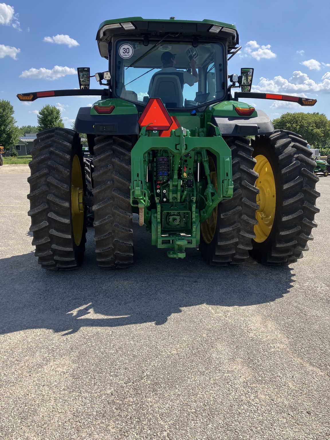 2024 John Deere 8R 370 Image 4