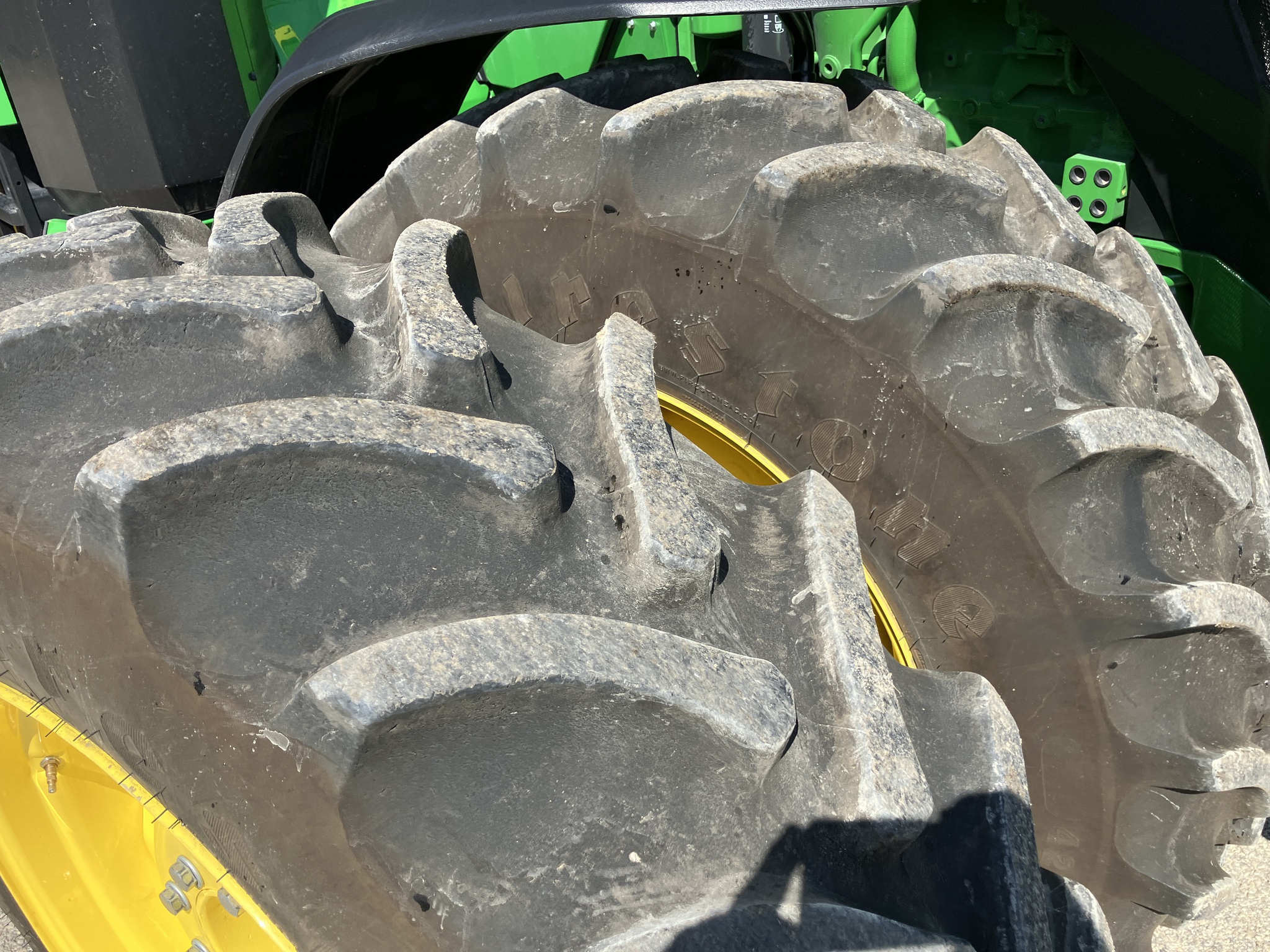 2024 John Deere 8R 370 Image 9