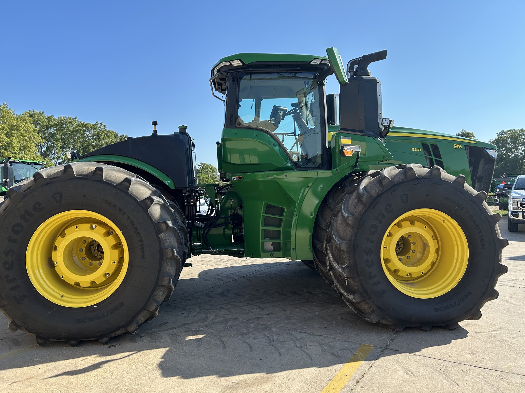  2024 John Deere 9R 590 at Heritage Tractor in Freeport, IL