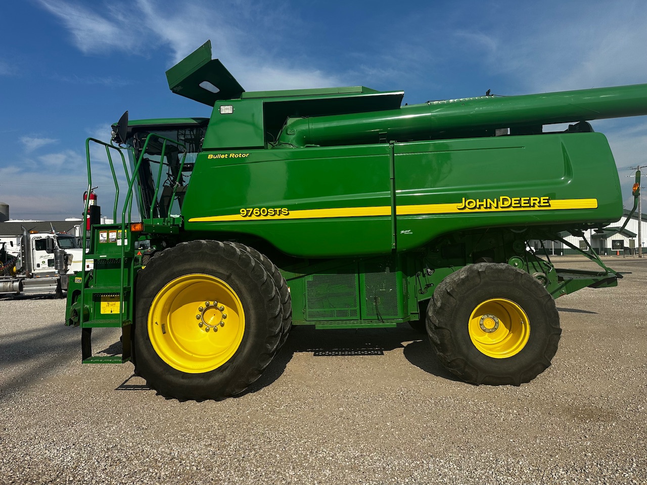  2007 John Deere 9760 STS at Heritage Tractor in Roanoke, IL