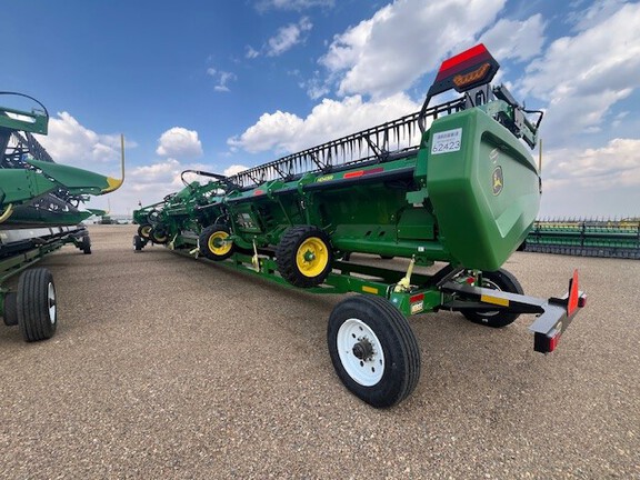 Used 2024 John Deere HD45R Combine Platforms at Horizon Ag & Turf in Lloydminster, AB - Photo11