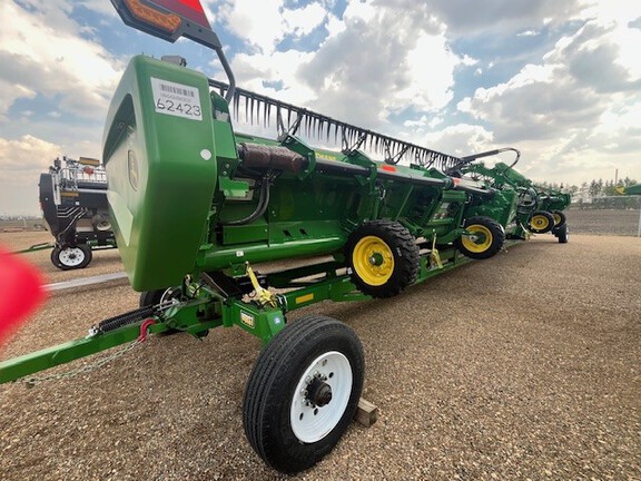 Used 2024 John Deere HD45R Combine Platforms at Horizon Ag & Turf in Lloydminster, AB - Photo17