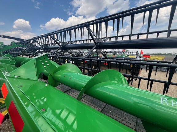 Used 2024 John Deere HD45R Combine Platforms at Horizon Ag & Turf in Lloydminster, AB - Photo13