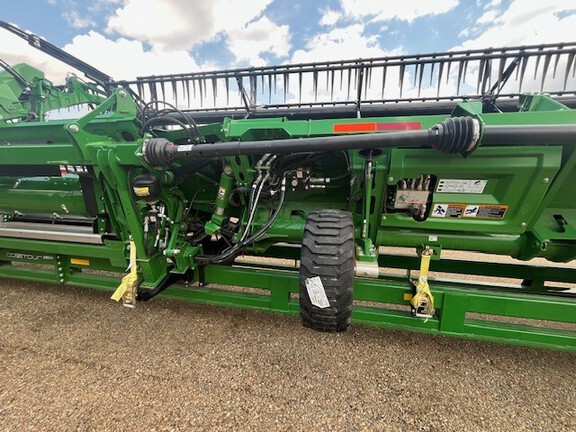 Used 2024 John Deere HD45R Combine Platforms at Horizon Ag & Turf in Lloydminster, AB - Photo14