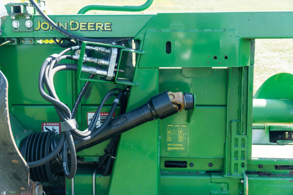 Used 2008 John Deere 606C Corn and Row Crop headers at Koenig Equipment in Anna, OH - Photo9
