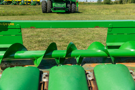 Used 2008 John Deere 606C Corn and Row Crop headers at Koenig Equipment in Anna, OH - Photo13
