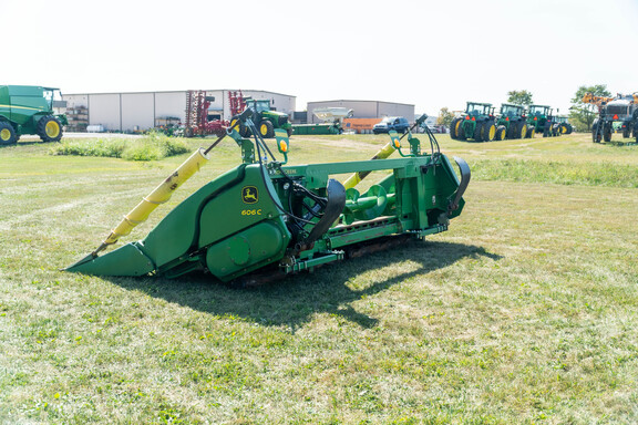 Used 2008 John Deere 606C Corn and Row Crop headers at Koenig Equipment in Anna, OH - Photo2