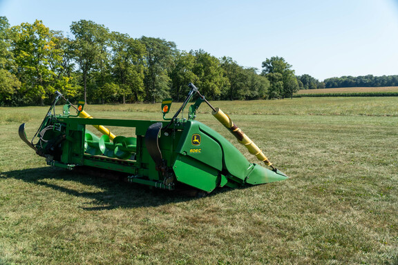 Used 2008 John Deere 606C Corn and Row Crop headers at Koenig Equipment in Anna, OH - Photo4