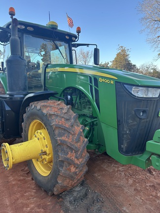 2020 John Deere 8400R Photo 4