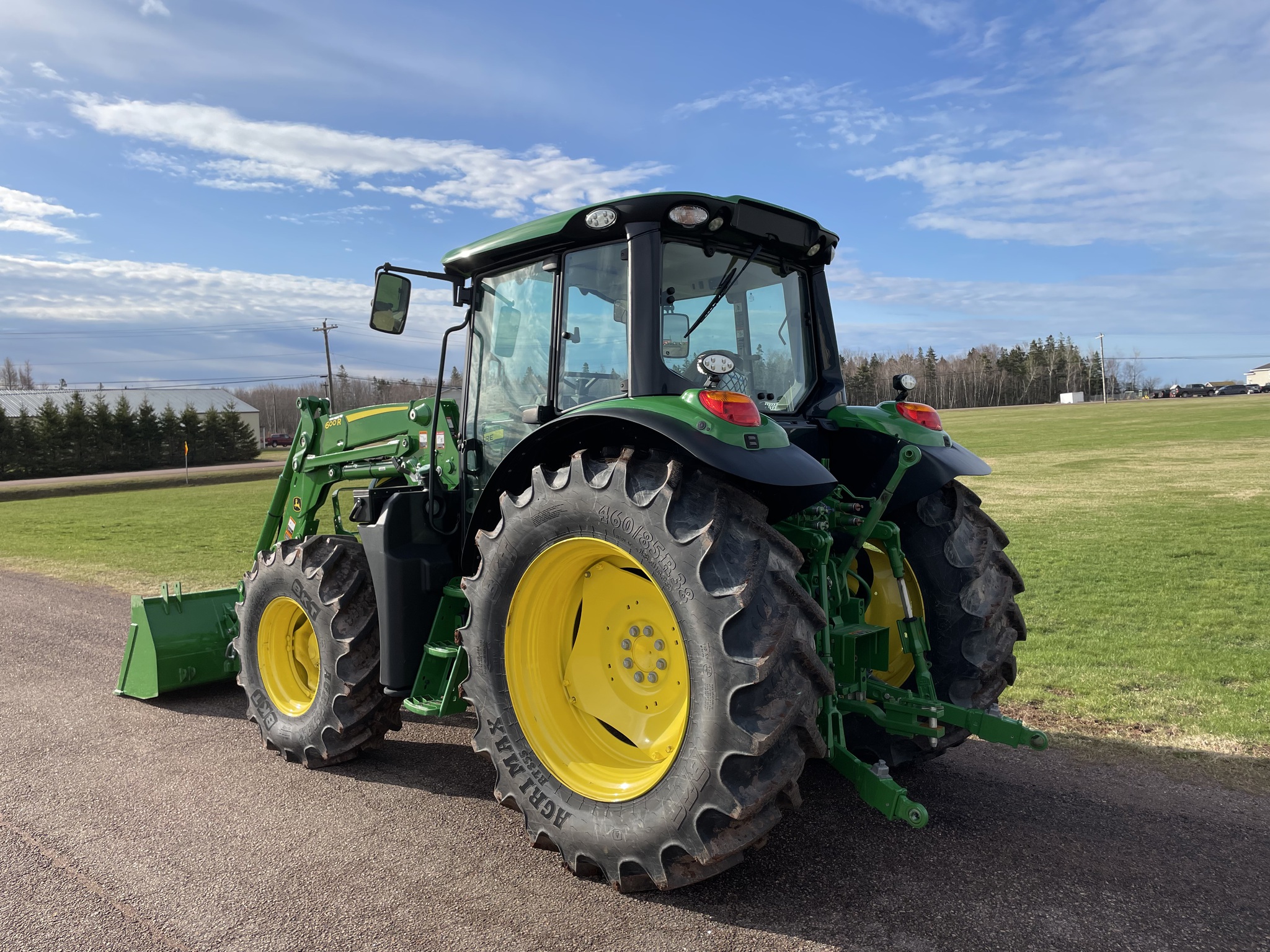 2024 John Deere 6120M Image 6