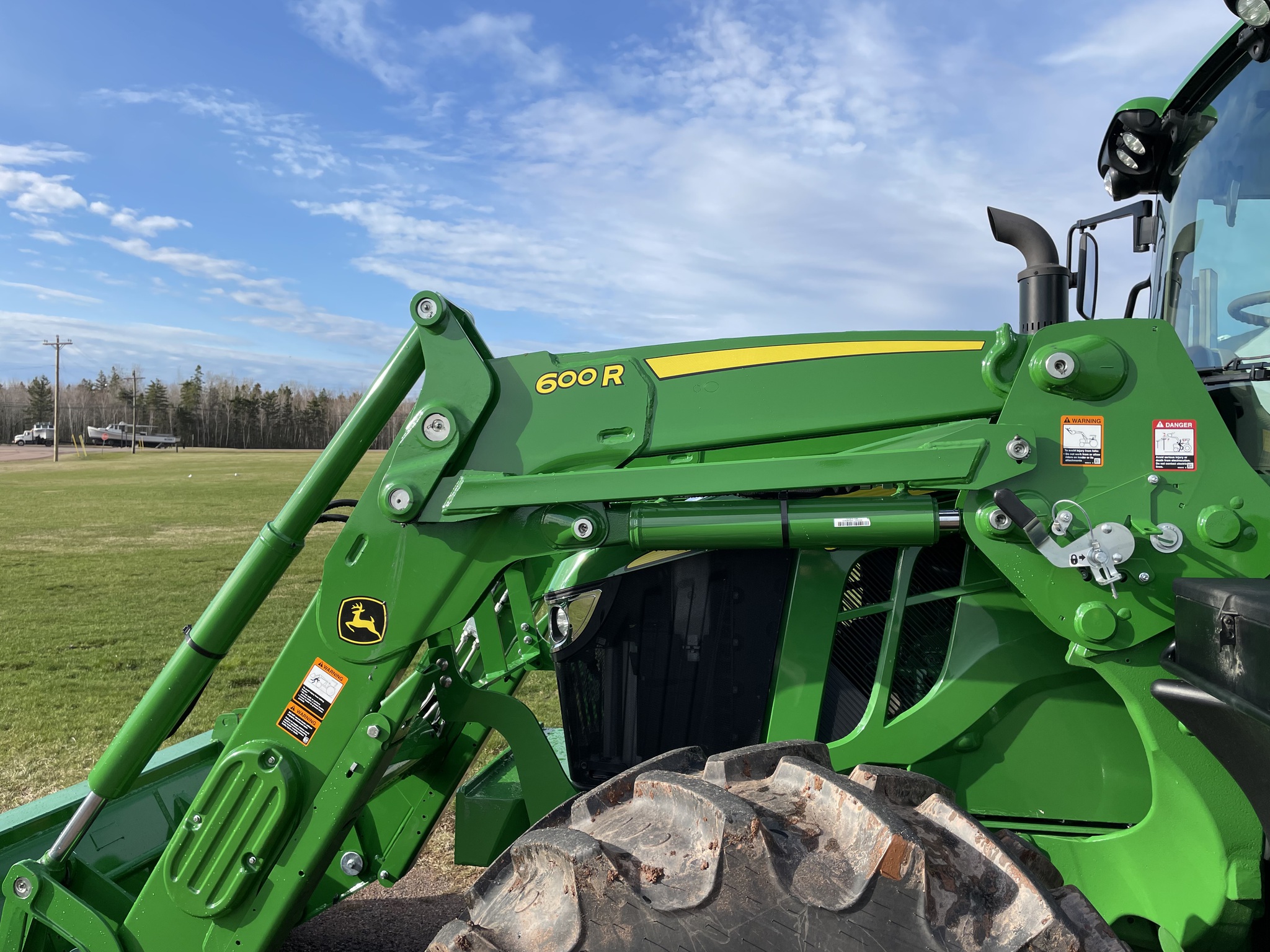 2024 John Deere 6120M Image 9