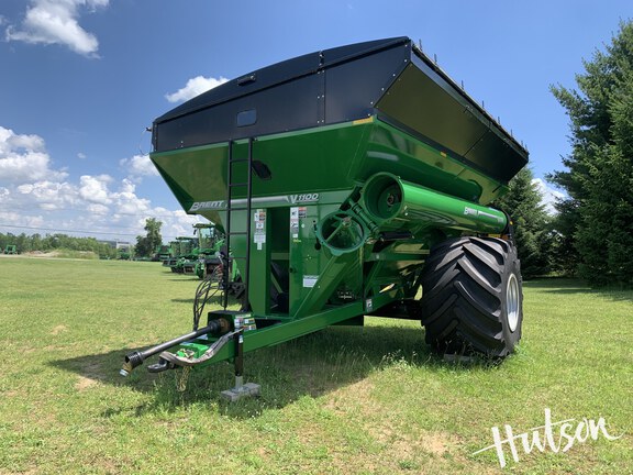 Photo of 2023 Brent V1100