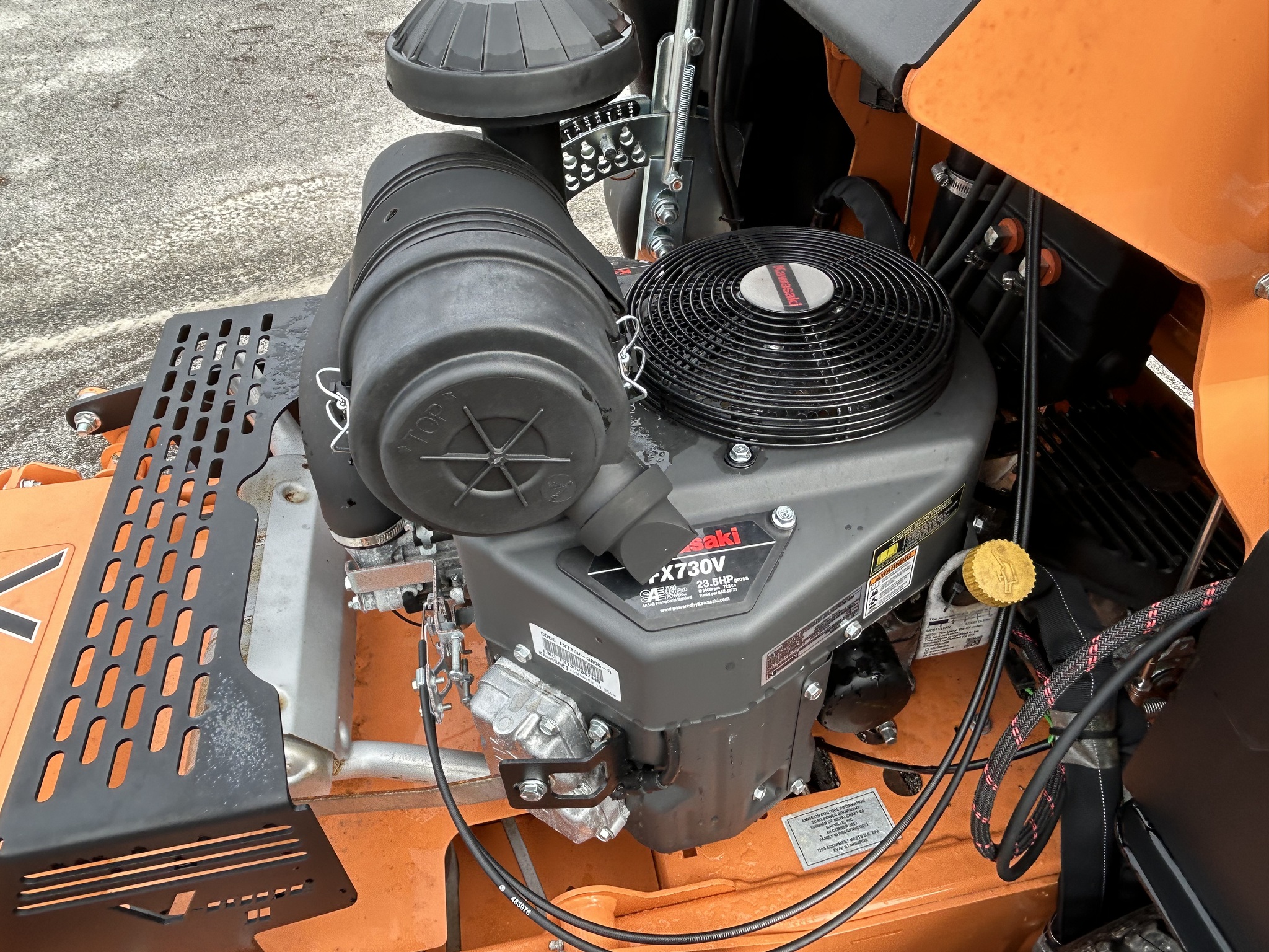 2025 Scag SVRII52V-23FX Image 8