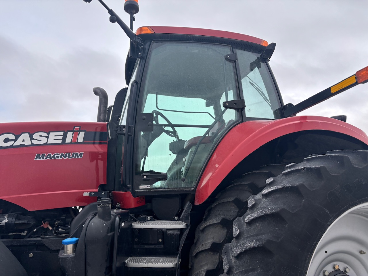  2012 Case IH Magnum 340 at Heritage Tractor in Macomb, IL