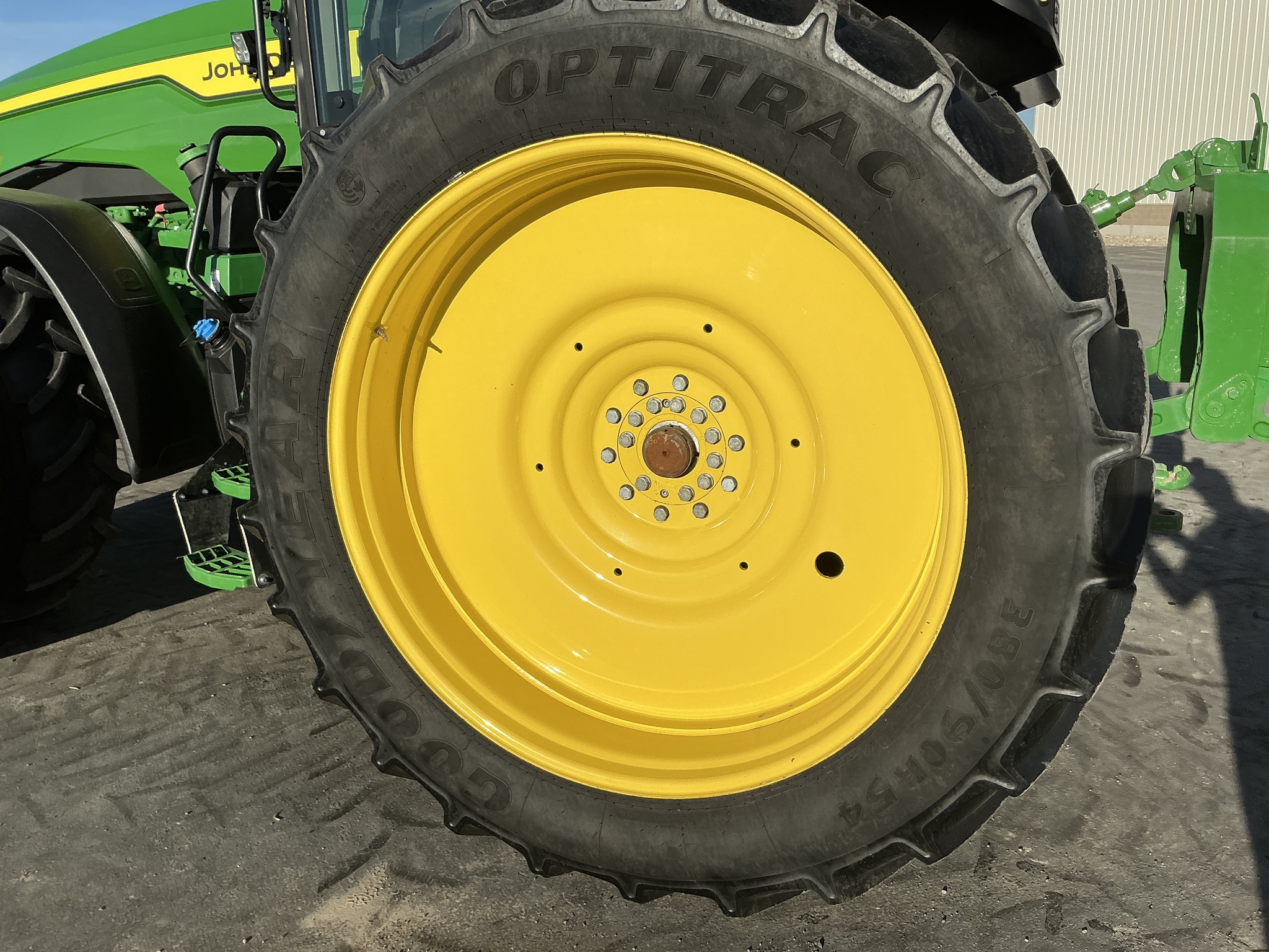 2023 John Deere 8R 310 Image 14
