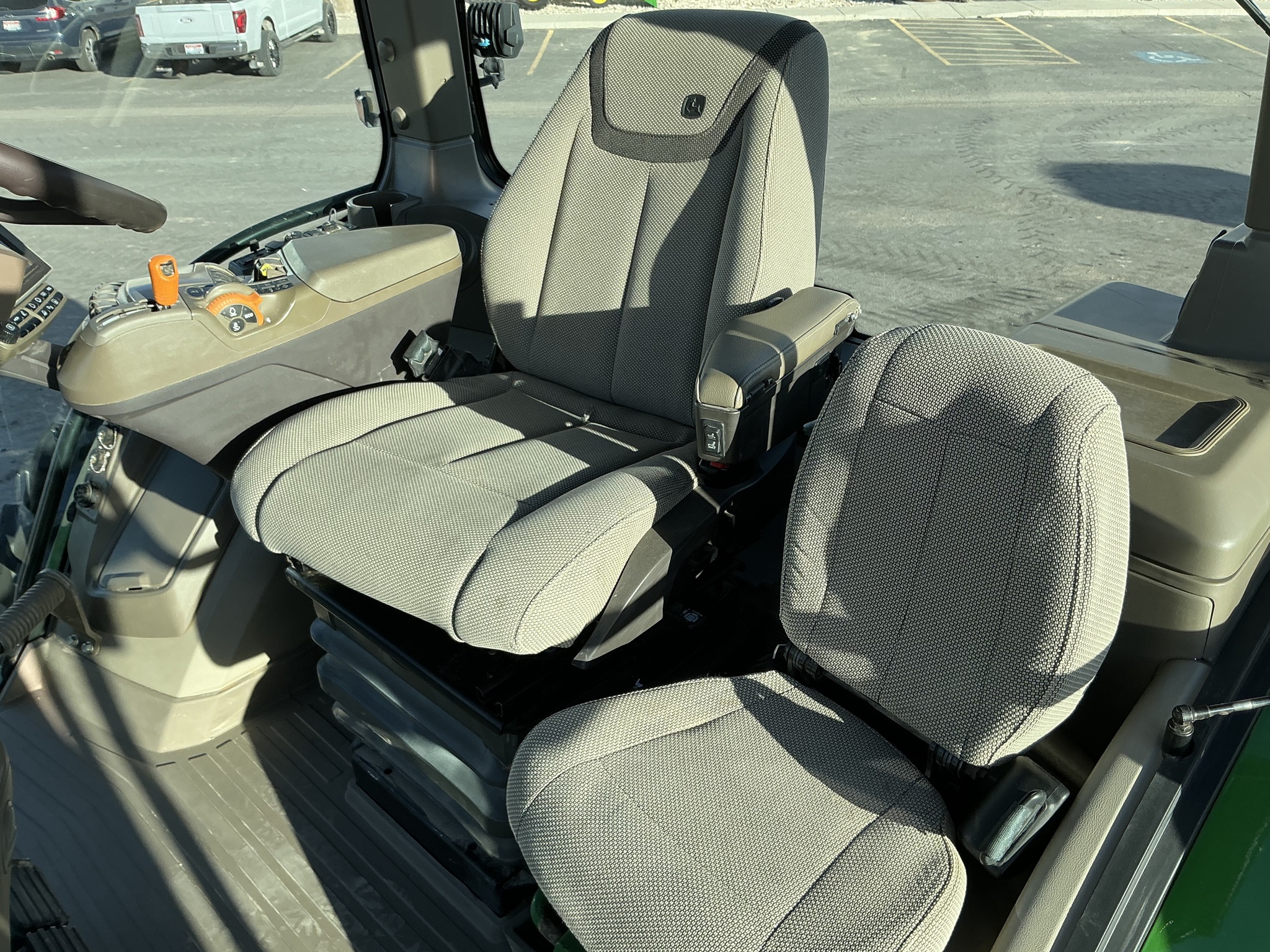 2023 John Deere 8R 310 Image 22