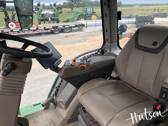 Photo of 2024 John Deere 8R 370
