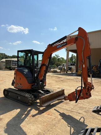 Photo of a 2023 Hitachi 35ZXU-5