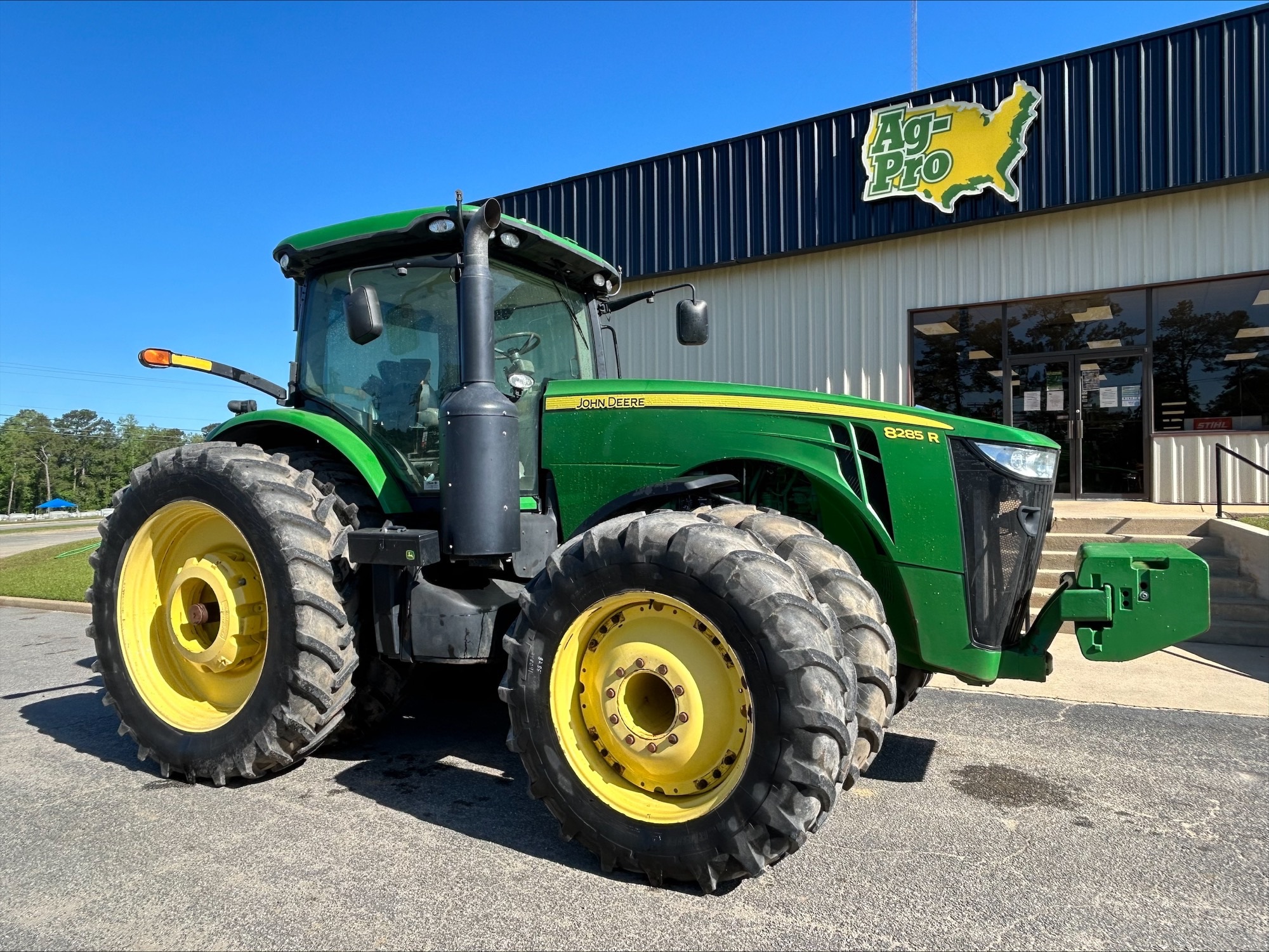 2012 John Deere 8285R Image 3
